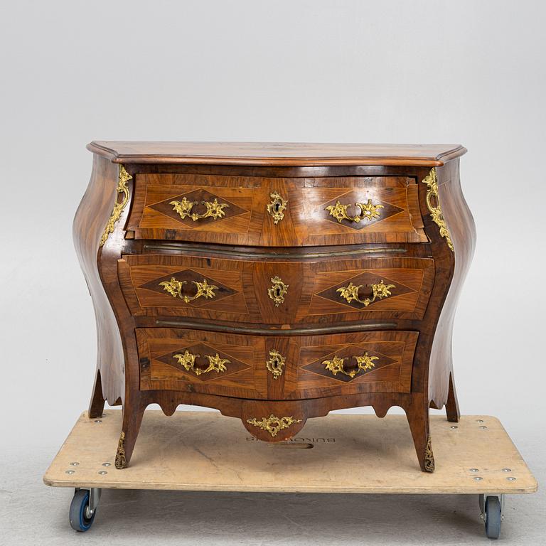 Chest of drawers, Rococo style, early 20th century.