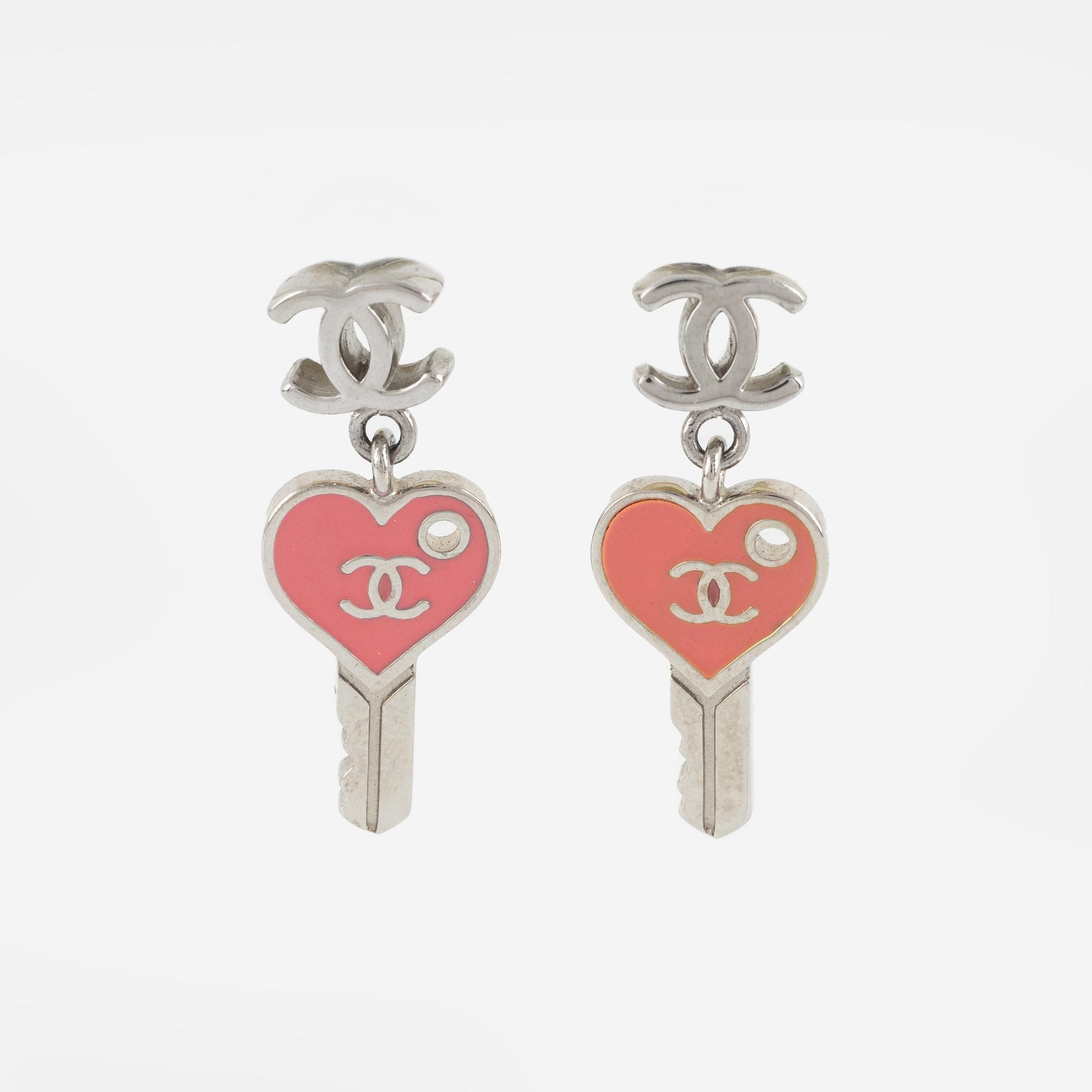 Chanel, örhängen, "Heart and let CC Valentines earrings" SS 2007.