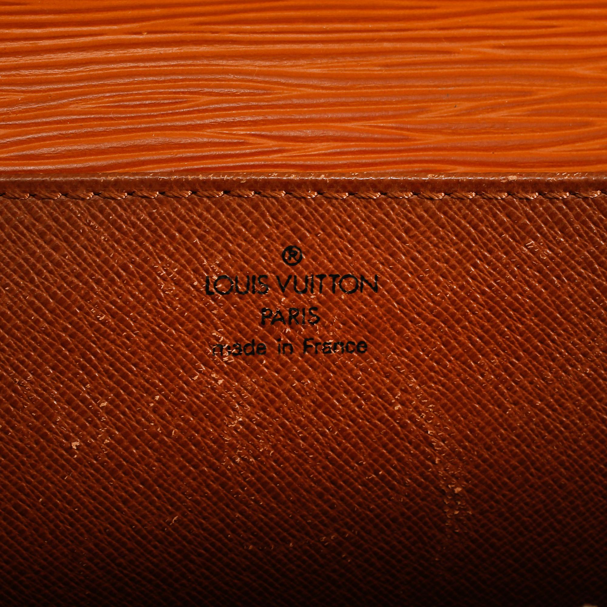 PORTFÖLJ, "Serviette conseiller ambassadeure Epi", Louis Vuitton, Paris, Frankrike.