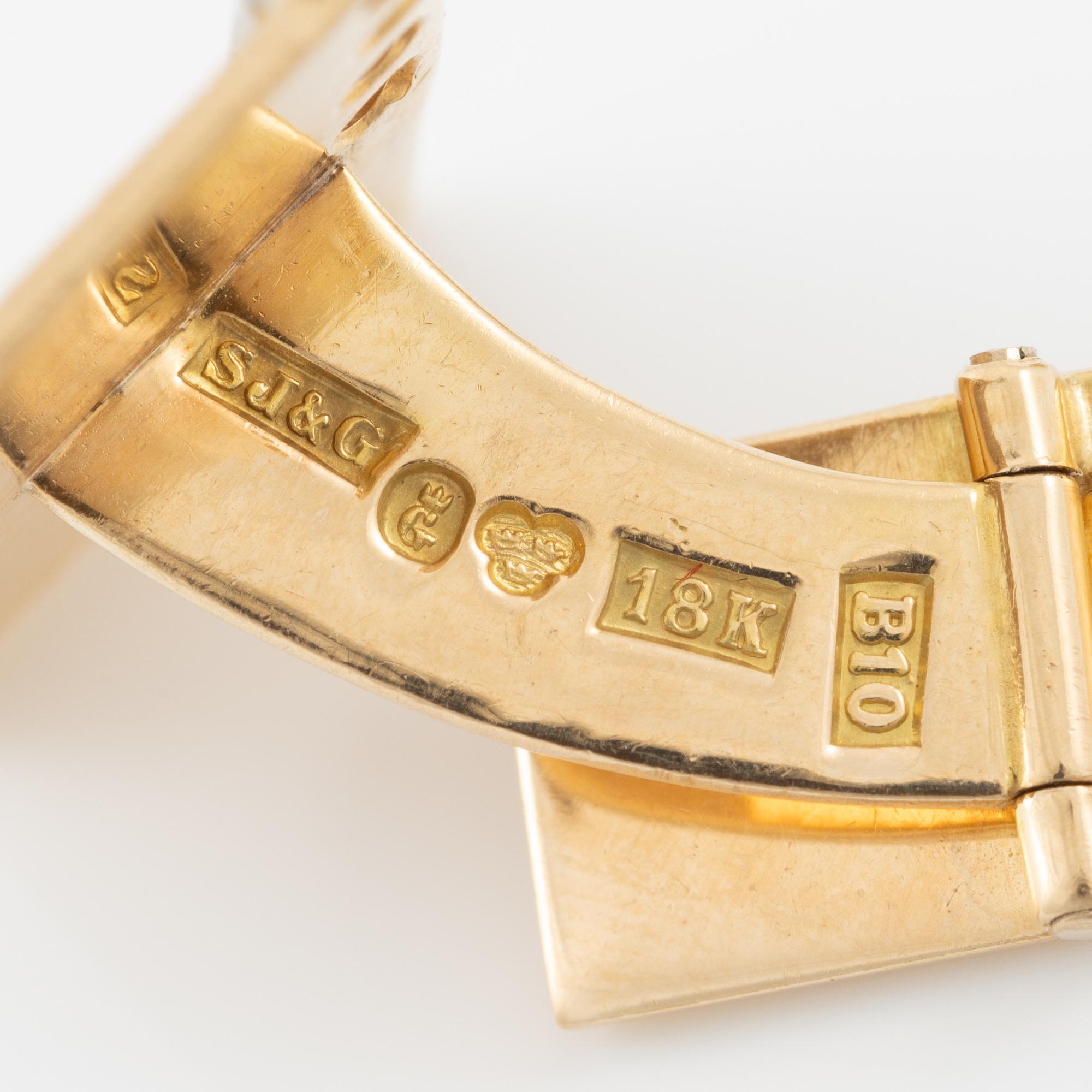 Cufflinks, a pair, 18K gold with brilliant-cut diamonds. 1970s.