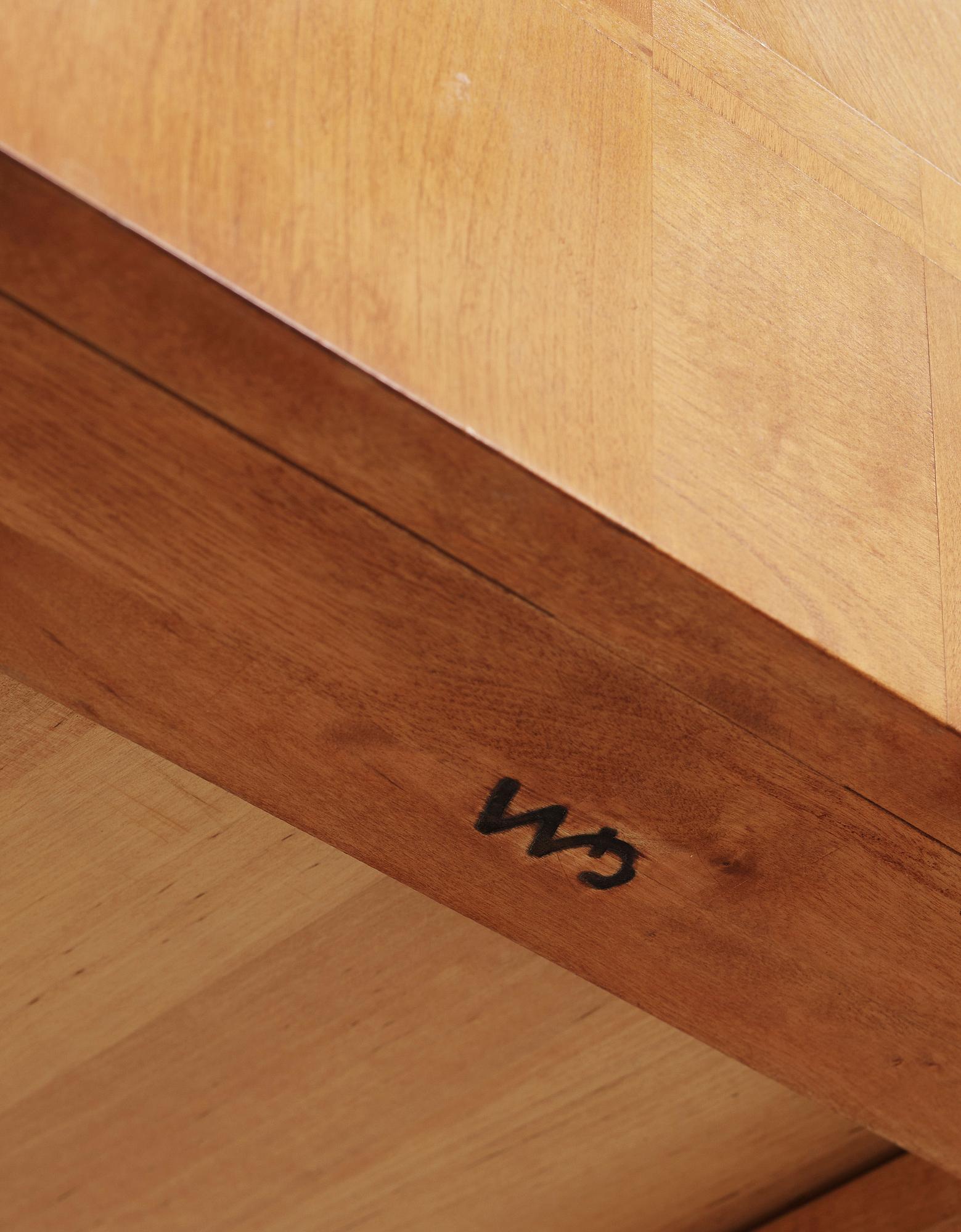 SEKRETÄR, Carl Malmsten, brännmärkt, 1900-tal.