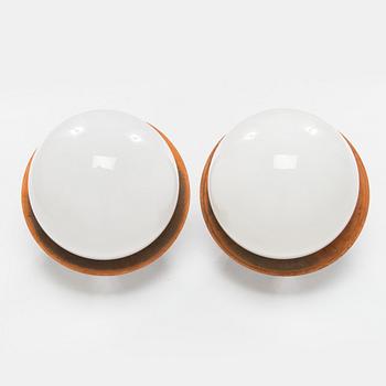 Paavo Tynell, vägglampor, ett par, utebelysning, modell 91100, Idman 1900-talets mitt.