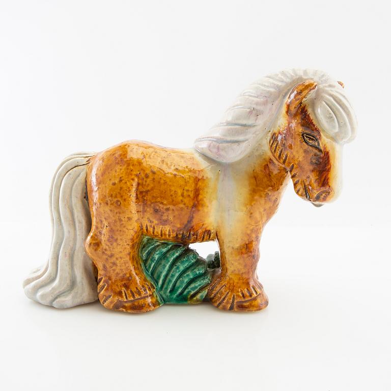 Gunnar Nylund, figurine with a chamotte stoneware glaze, Rörstrand, mid-20th century.