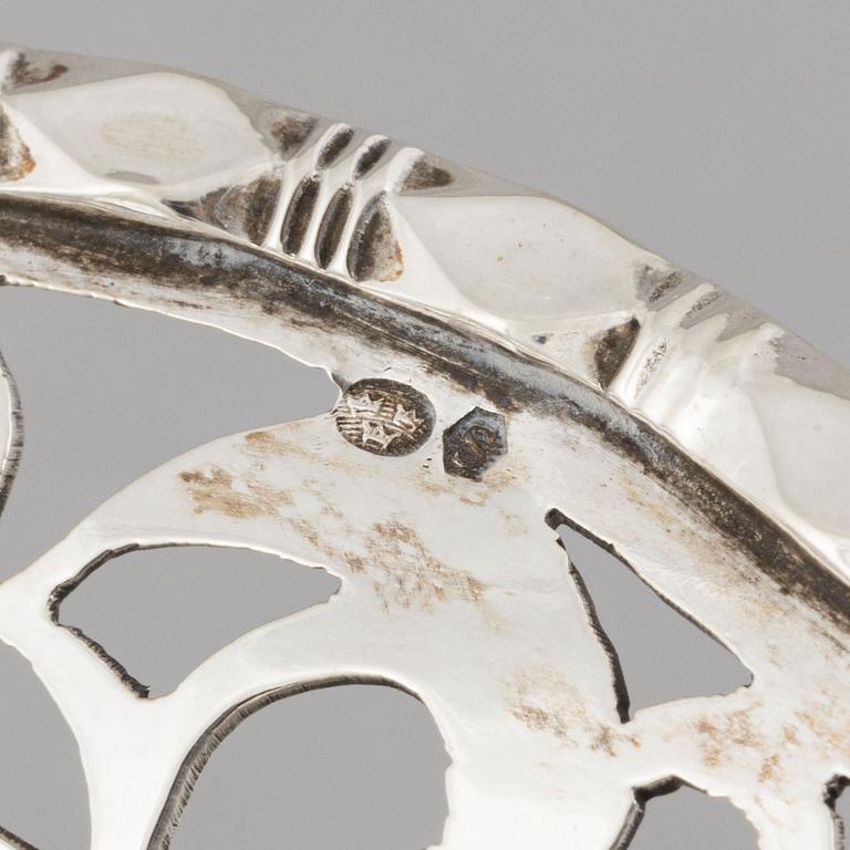 Skål, silver, svensk importstämpel, omkring 1900-talets mitt.