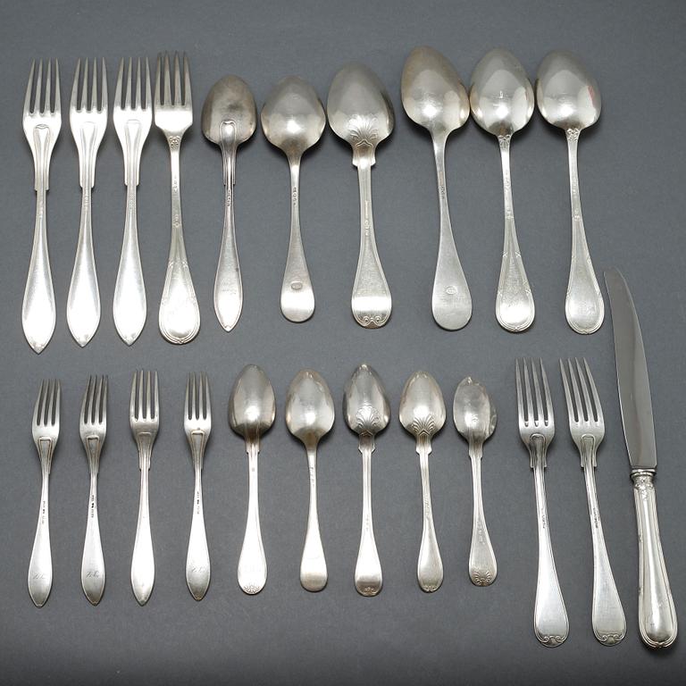 24 pieces of silver cutlery, mostly Sweden, 19th and first half of the 20th century.