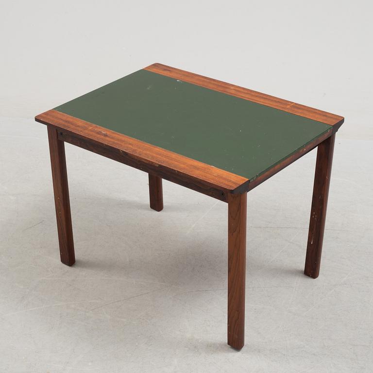 A 1960's Danish sofa, with 2 easy chairs and 2 tables by Glostrup.