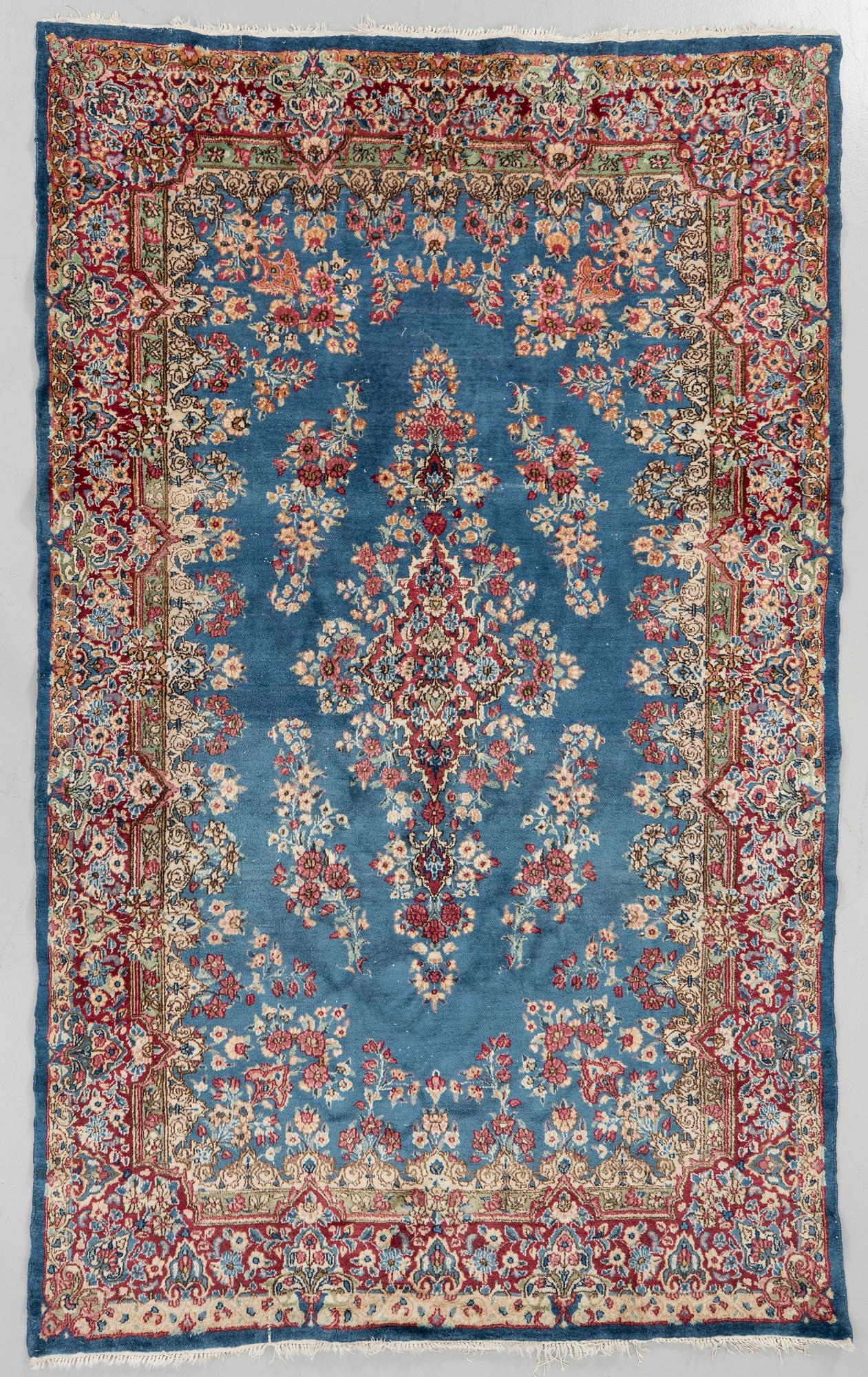 Carpet, Kirman/Sarouk, approx. 260 x 160 cm.