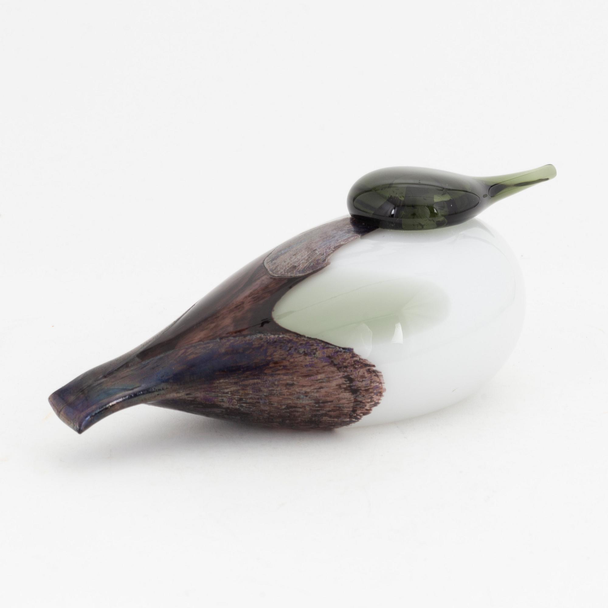 Oiva Toikka, a glass bird, Nuutajärvi Notsjö, signed.