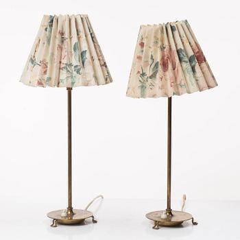 Josef Frank, a pair of model 2552 table lamps, Svenskt Tenn.