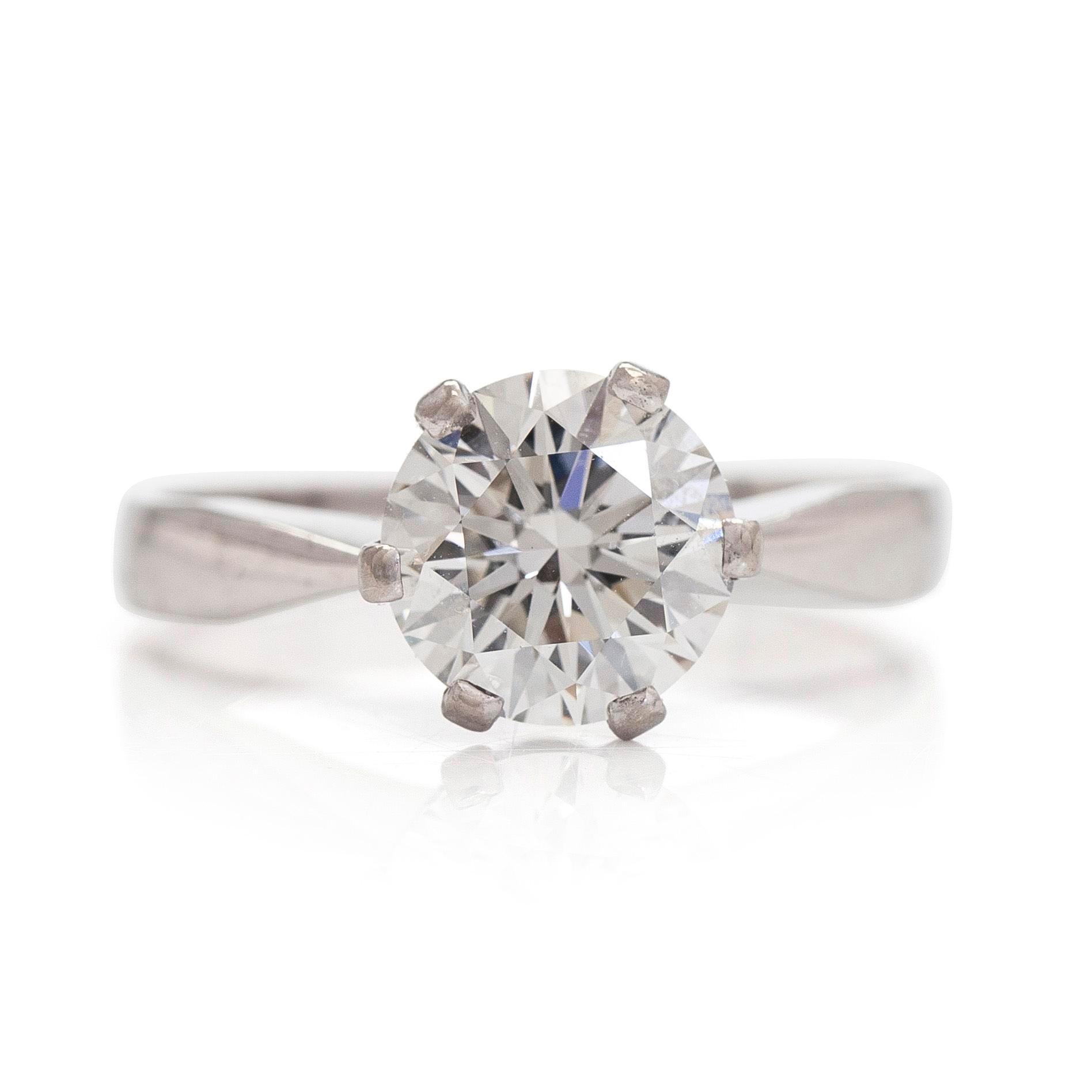Ring, briljantslipad diamant, 14K vitguld, Kallion Korupaja, Helsingfors 2008.