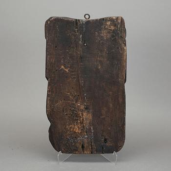 VÄGGSKULPTUR, huggen ek. Sannolikt 1800-talets slut.