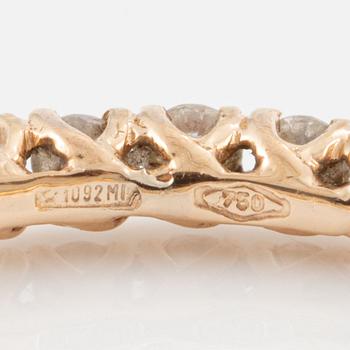 Rings, three pieces, set with brilliant-cut diamonds.