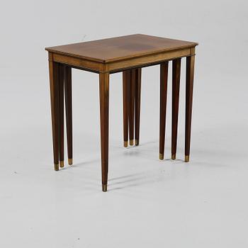 SATSBORD, 3 delar, 1900-talets andra hälft.