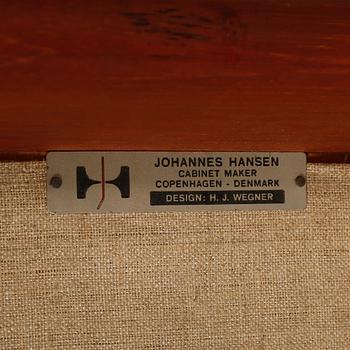 KARMSTOLAR, ett par, Hans J. Wegner, Johannes Hansen, 1900-talets andra hälft.