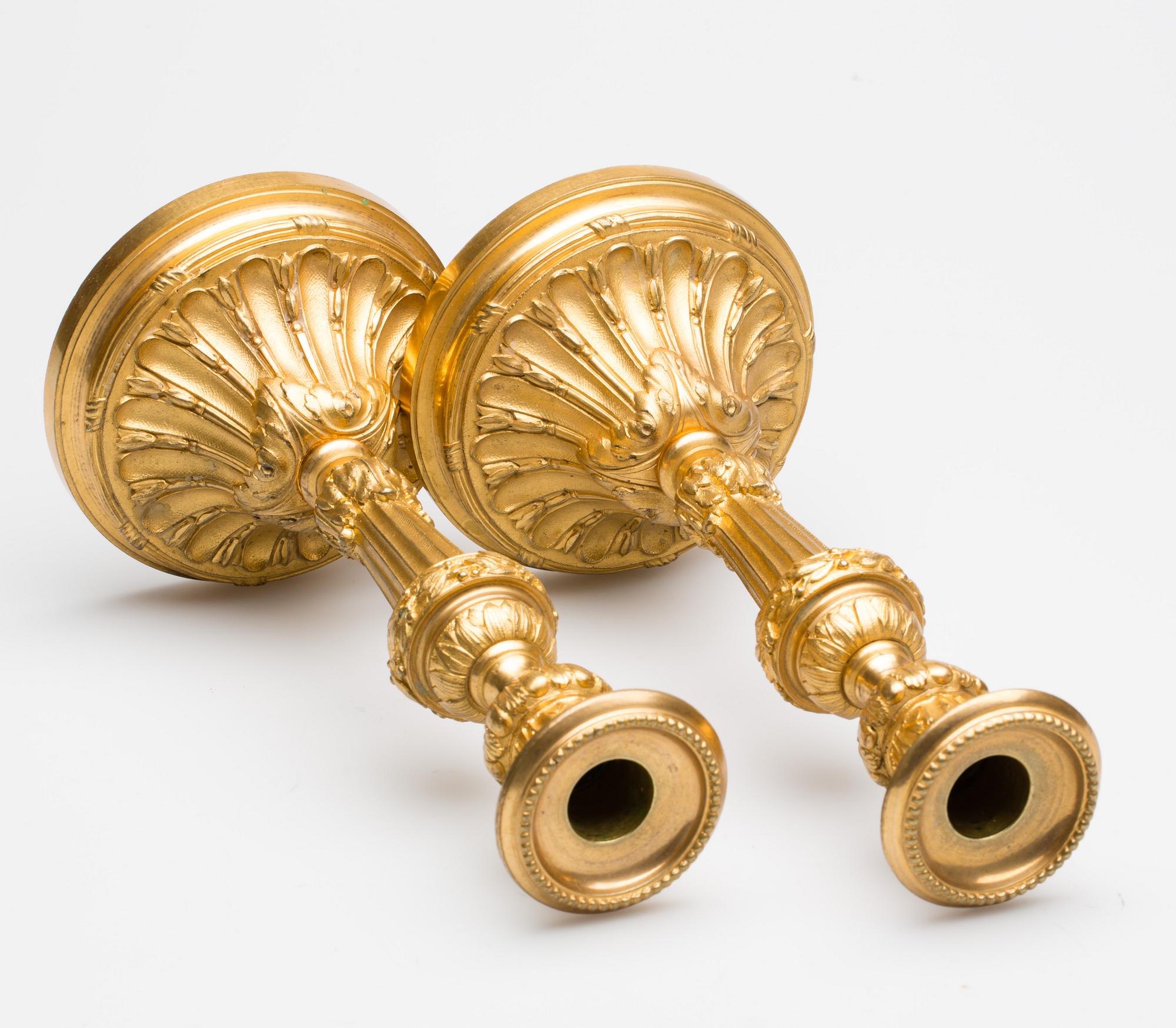 LJUSSTAKAR, ett par, Louis XVI-stil, brons, 1800-tal.