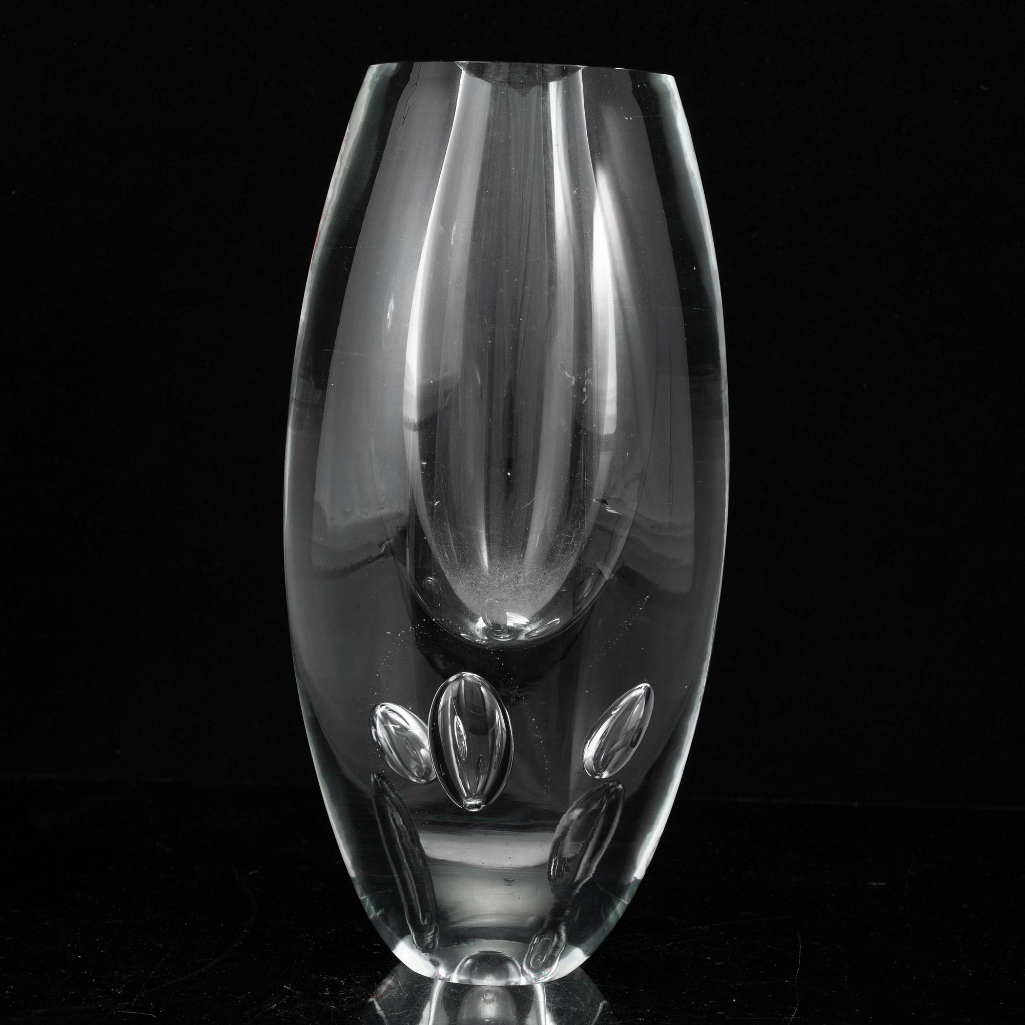 TIMO SARPANEVA, a "Claritas" glass vase, Iittala, Finland 1987.