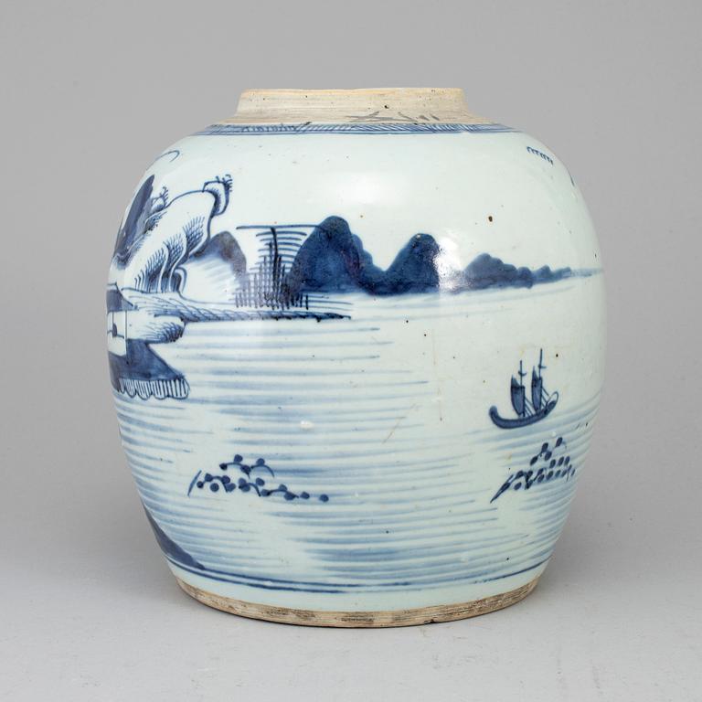 A blue and white jar, Qing dynasty, 19th century.