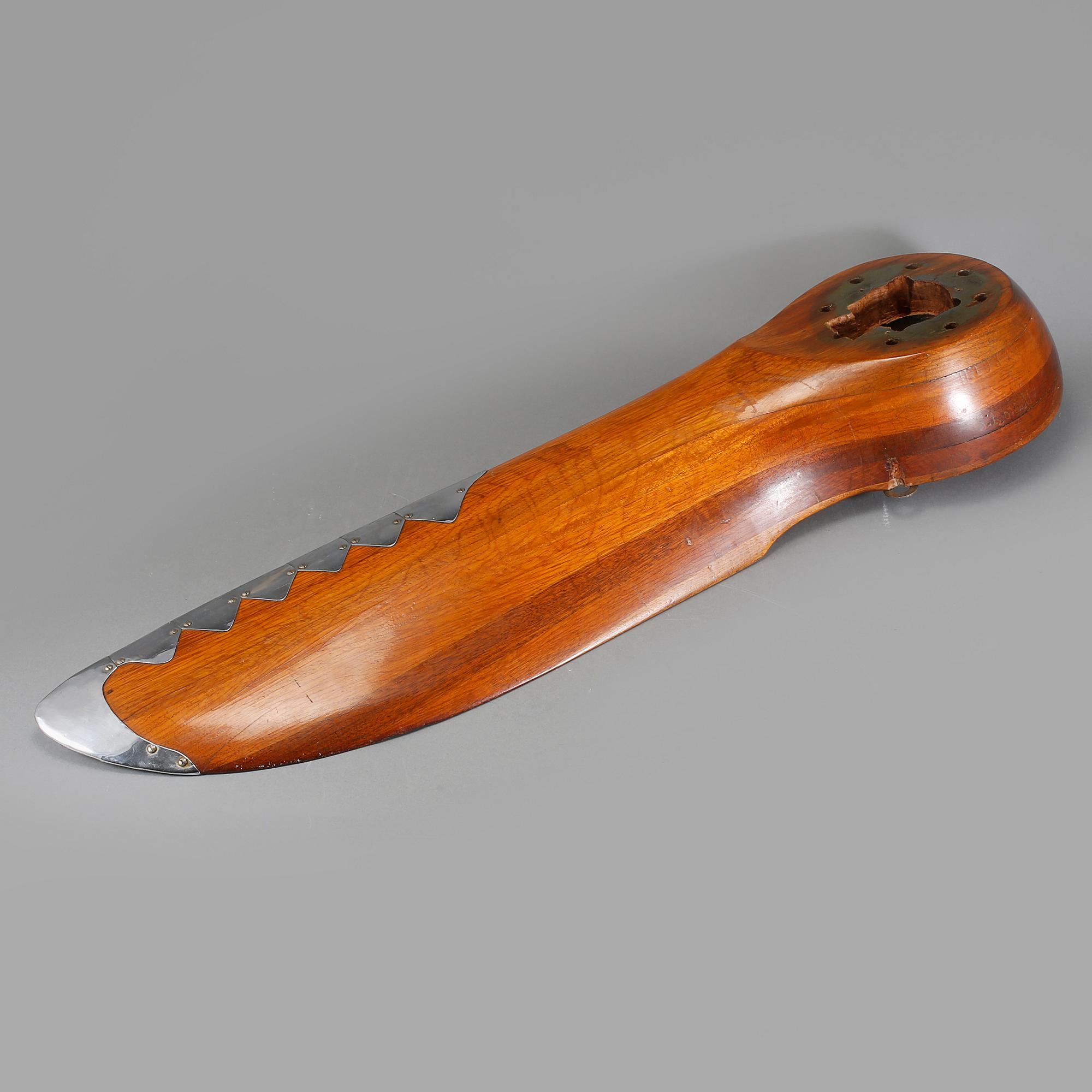 PROPELLER, lövträ, troligtvis England, 1900-talets första hälft.