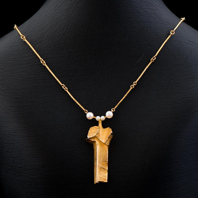 Björn Weckström, NECKLACE, "Pilvet", cultured pearls, 14K gold. Lapponia 1967.