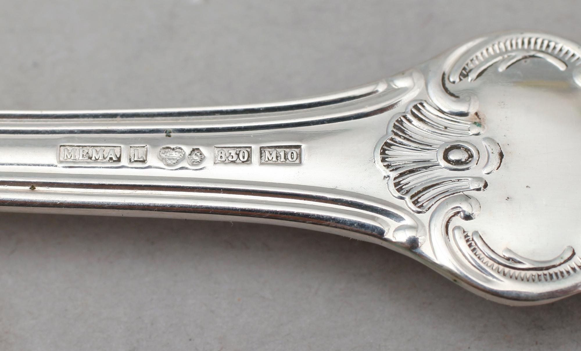 BORDSBESTICK, 36 delar, silver, "Patricia", Mema, 1970 tal. Vikt med knivblad ca 1650 g.