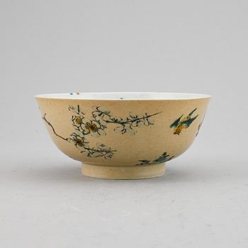 Skål, porslin. Qingdynastin, Kangxi (1662-1722).