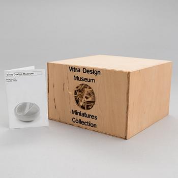 EERO AARNIO, miniatyr, "Pastill", Vitra Design Museum.