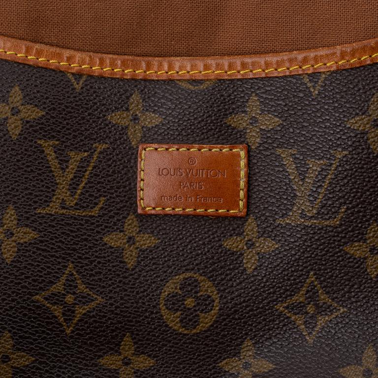 LOUIS VUITTON, a 'Saumur 35' bag.