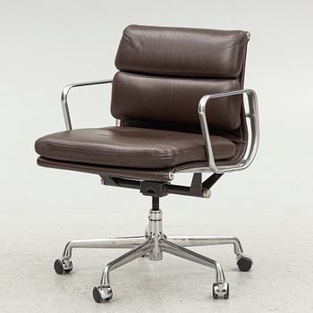 Charles & Ray Eames, desk chair, "Soft Pad Chair EA 217", Vitra.