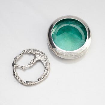 Skål i sterlingsilver och emalj, design Barbro Littmarck, W.A. Bolin, Stockholm 1977.