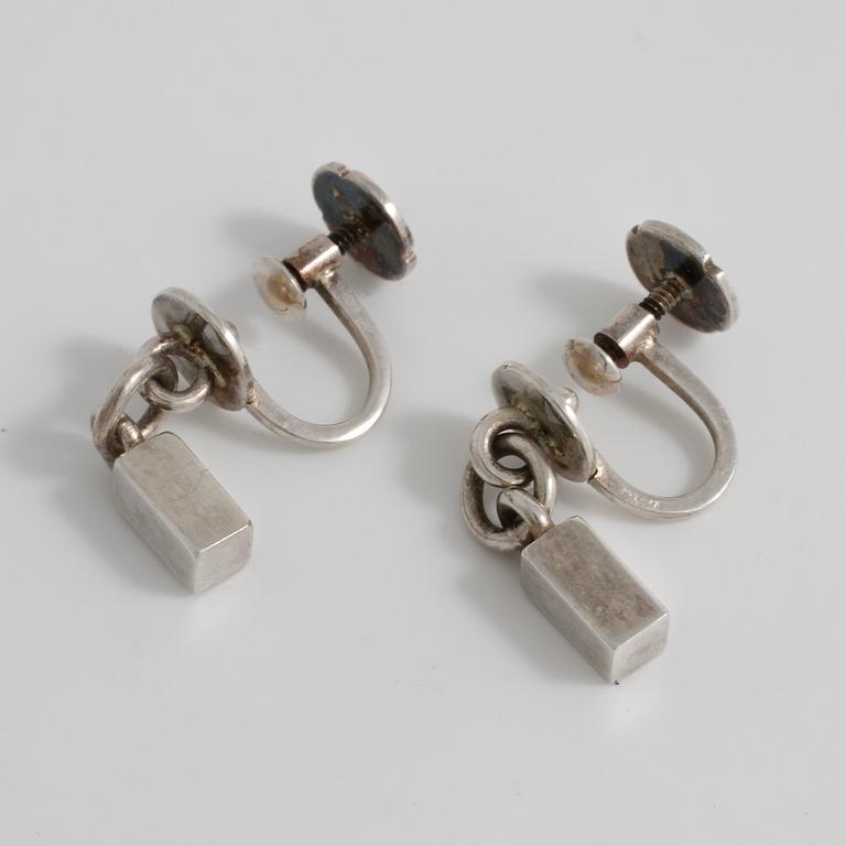 WIWEN NILSSON, Lund, 1956, a pair of earrings.