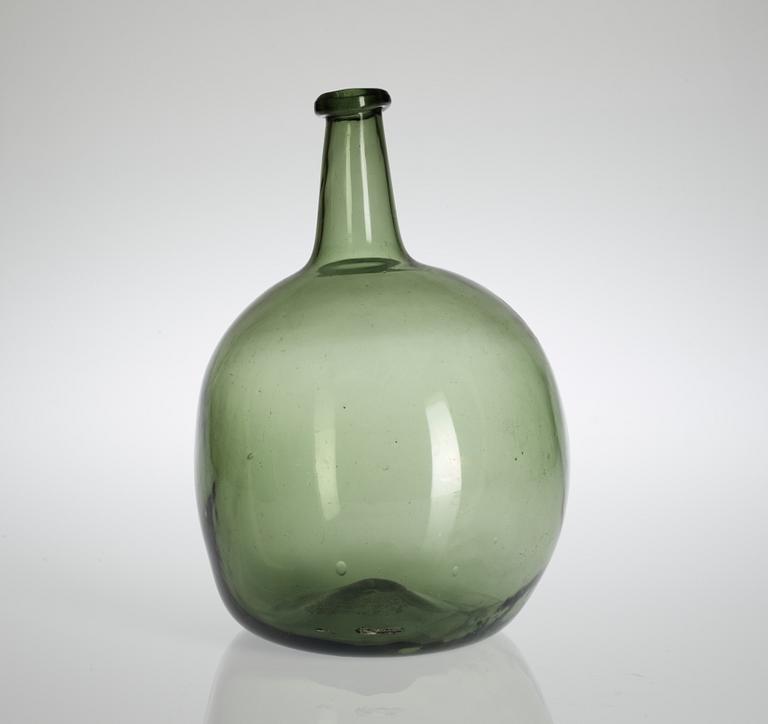 A green 18th/19th century bottle.