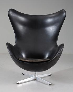 An Arne Jacobsen black leather 'Egg Chair', Fritz Hansen, Denmark 1964.