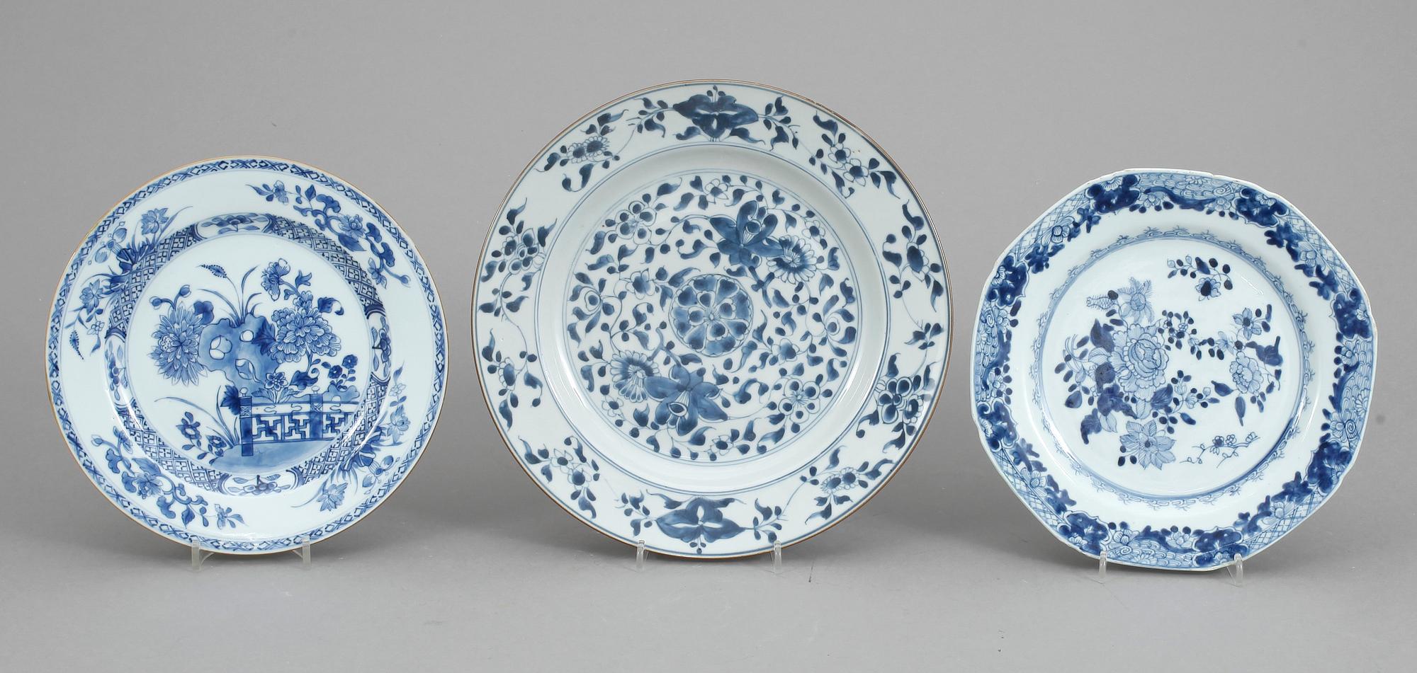 TALLRIKAR, 3 st, porslin, 1700-1800-tal.