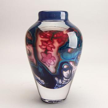 Elna Melusine Jolom and Anna Linnéa Svensson singed and dated 2015 graal glass vase.