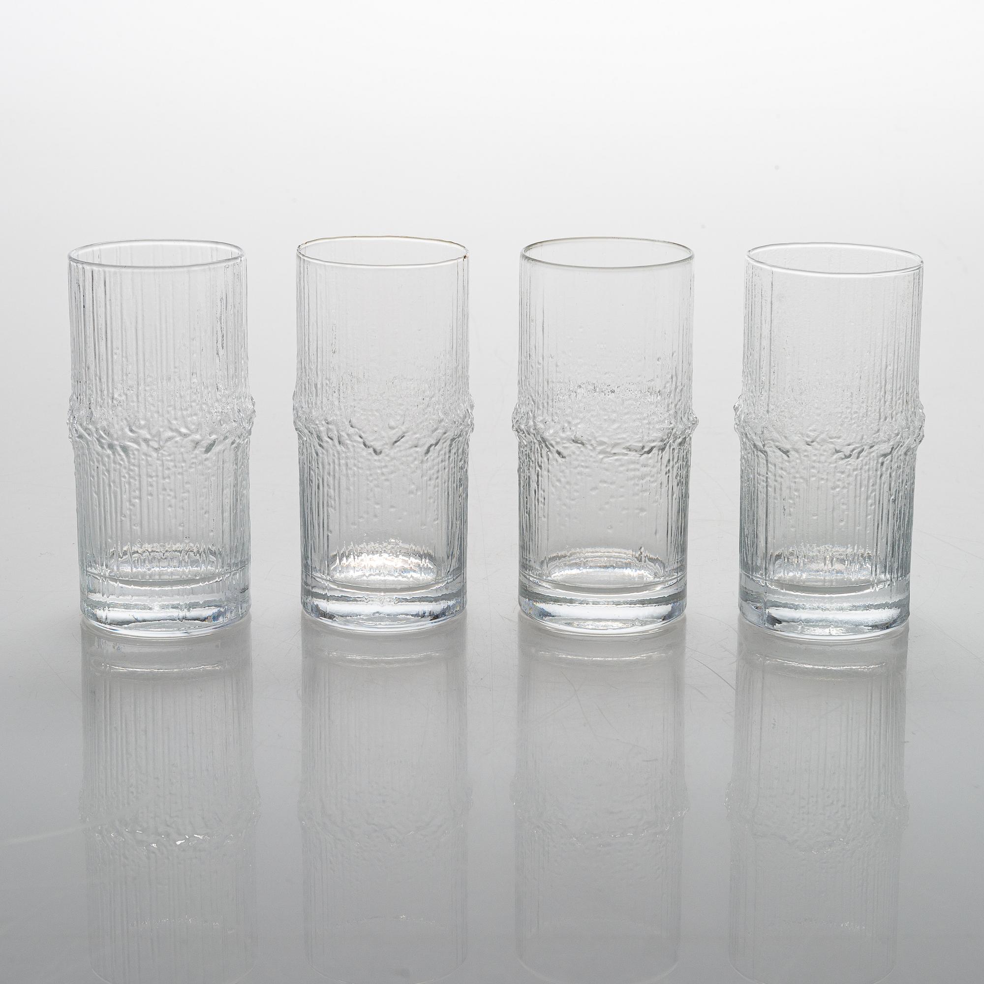 Tapio Wirkkala, a 24-piece set of "Niva" glassware, Iittala. In production 1972-1992.