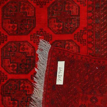 MATTA, orientalisk. Ca 305 x 204 cm.
