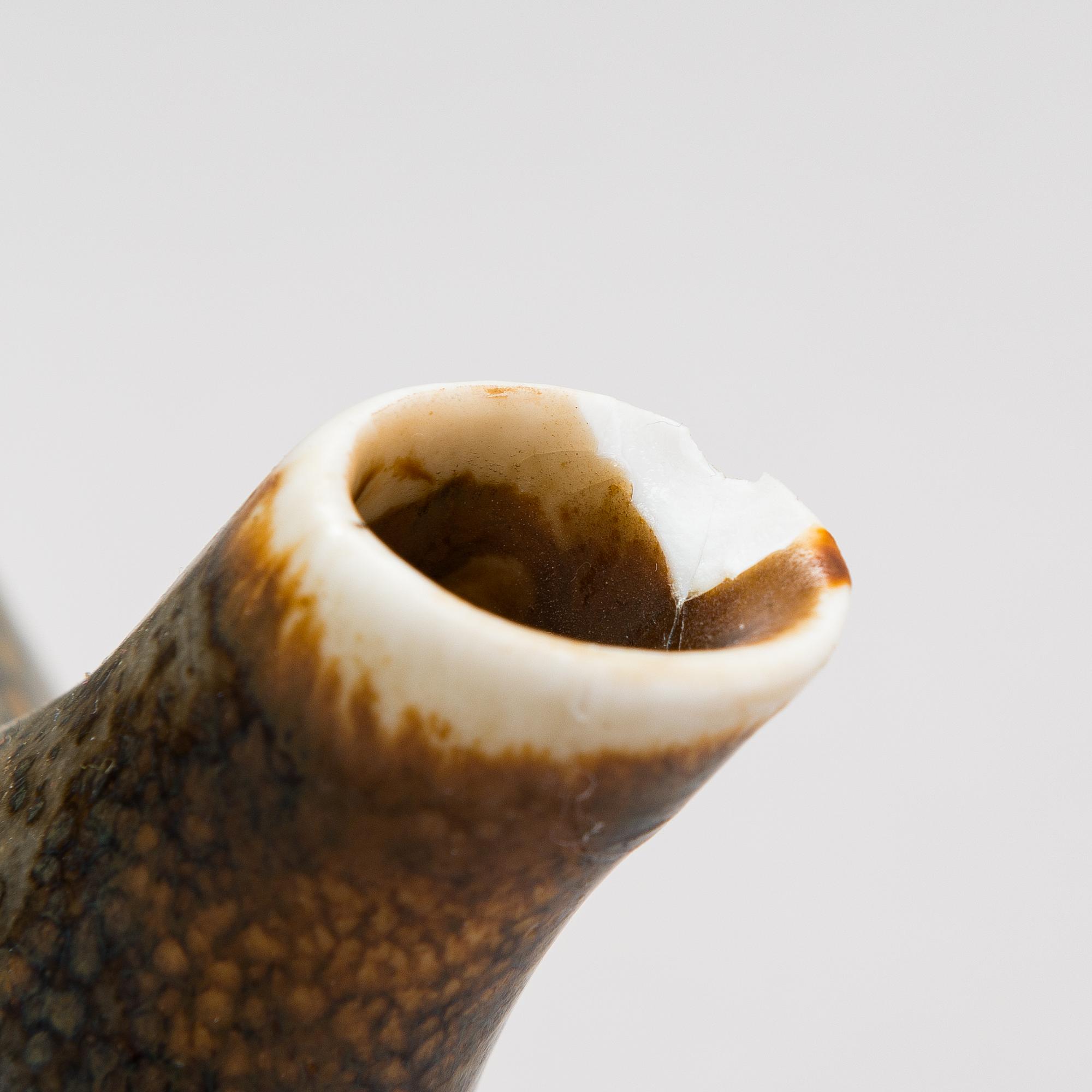 Carl-Harry Stålhane, two stoneware teapots and a bowl, Rörstrand.