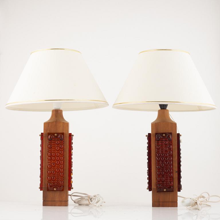 Table lamps, a pair, walnut, 1960s/70s.