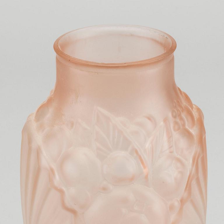 EUGÈNE SOUCHON & MARIE NEUVESEL, a moulded glass vase.