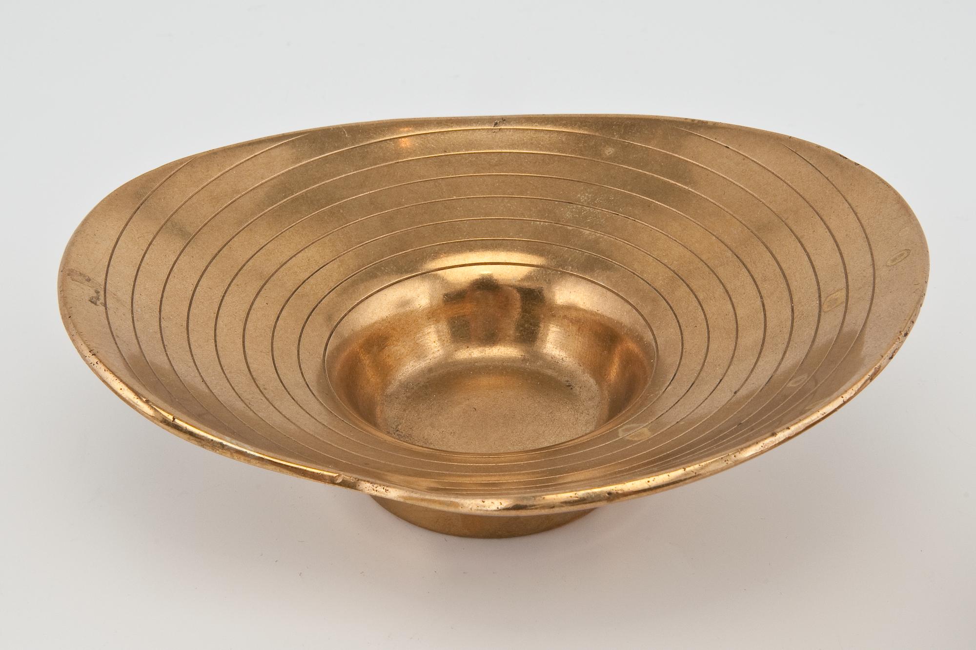 Paavo Tynell, BOWLS, 2+1 PCS.