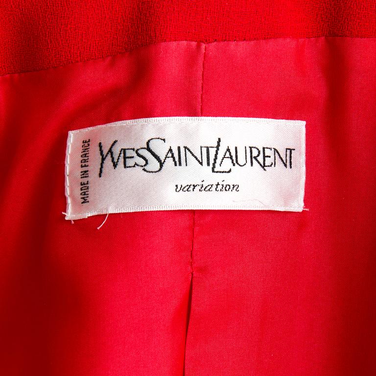 KAVAJ, Yves Saint Laurent.