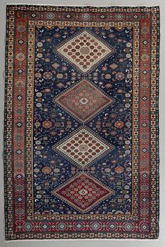 MATTA, semiantik Kaukas, . Ca 172x121 cm.