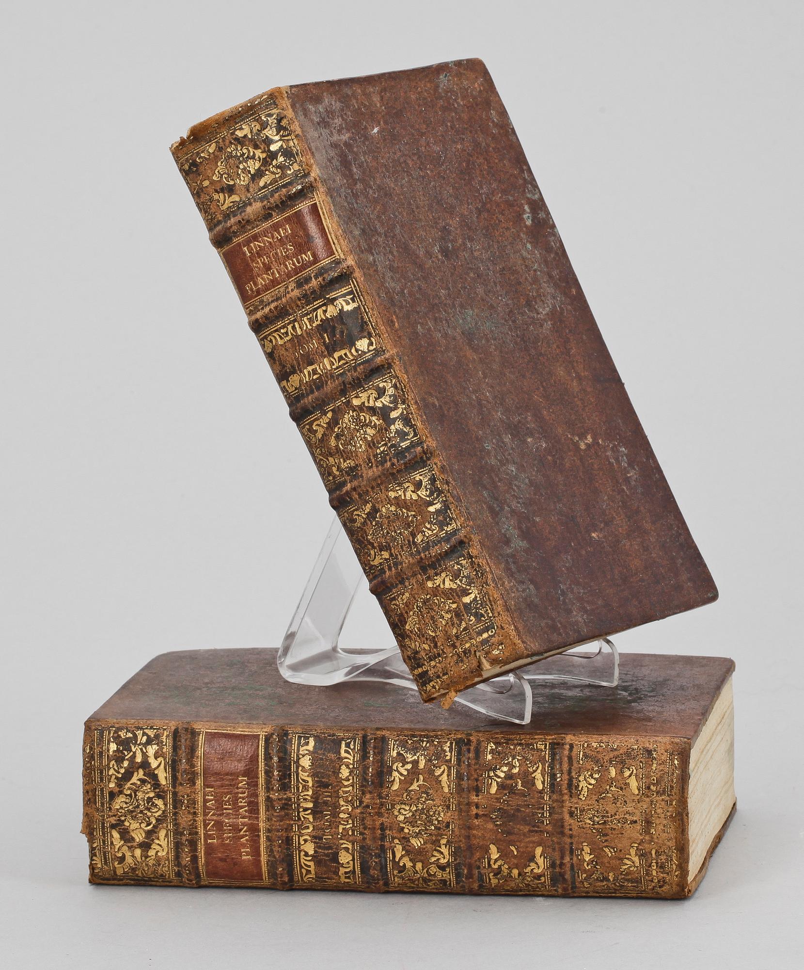 BOKVERK, 2 vol, "Species Plantarum exhibentes plantas rite..." av Carl von Linné, Stockholm 1762 resp 1763.