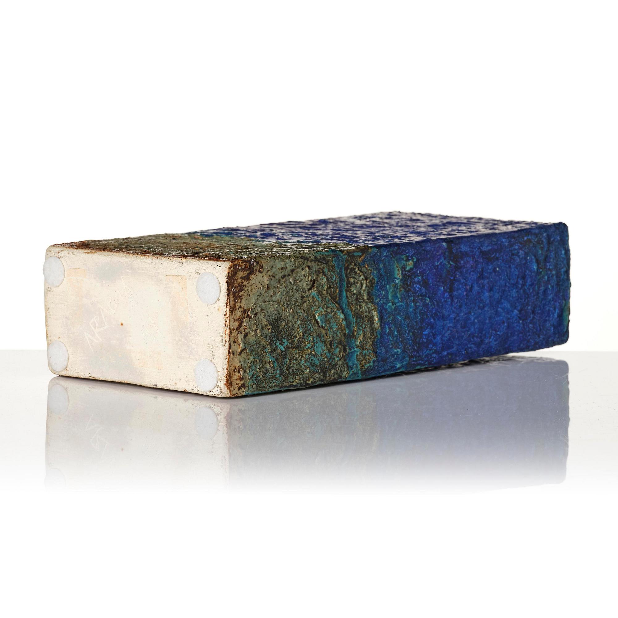 Annikki Hovisaari, a chamotte stoneware bottle, Arabia, Finland.