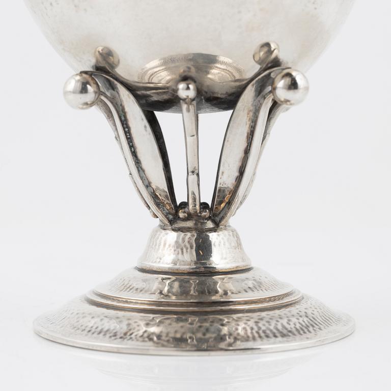 Johan Rohde, skål, sterling silver, modell 17B, Firma Georg Jensen, Köpenhamn 1925-32.