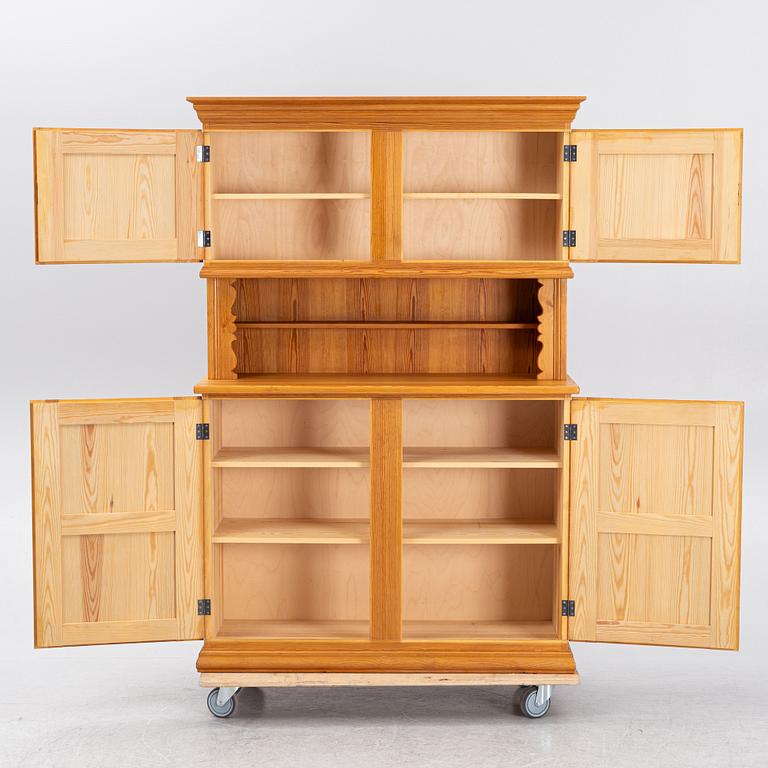 SVein Bjørneng, a pine cabinet, østre Gausdal, Norway, second half of the 20th century.