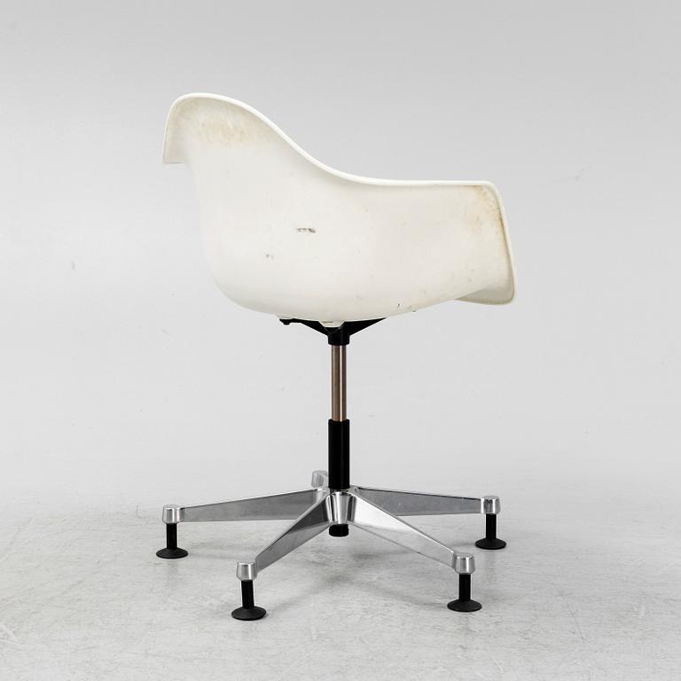 Charles & Ray Eames, a 'PACC' chair, Vitra.