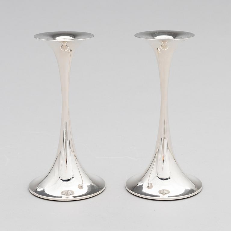 TAPIO WIRKKALA, a pair of silver candlesticks marked TW,  Kultakeskus, Hämeenlinna 2003 and 2005.