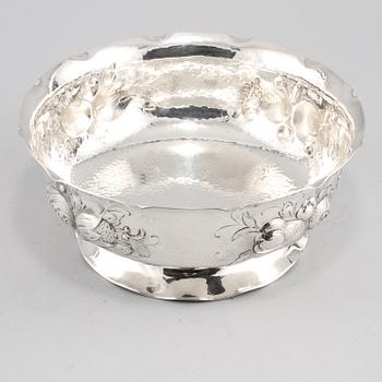 SKÅL, silver, Erik Råström, CGR, Stockholm, 1978. Vikt 532 g.