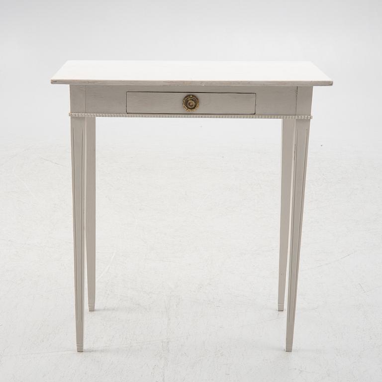 Bord, omkring år 1900. Gustaviansk stil.